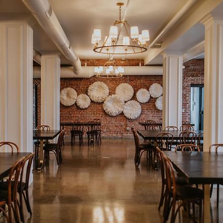 Hatchery Hotel & Event Center ラ・クロス エクステリア 写真