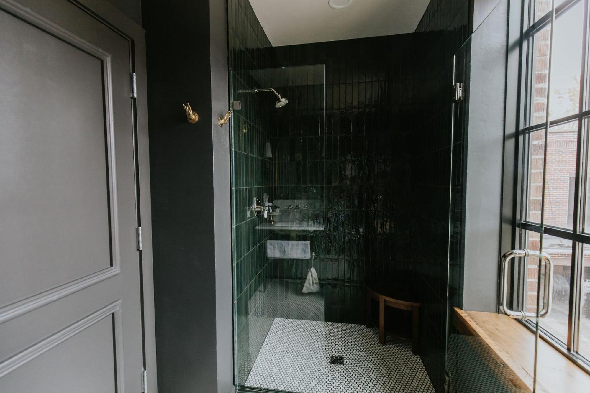 Hatchery Hotel & Event Center ラ・クロス エクステリア 写真